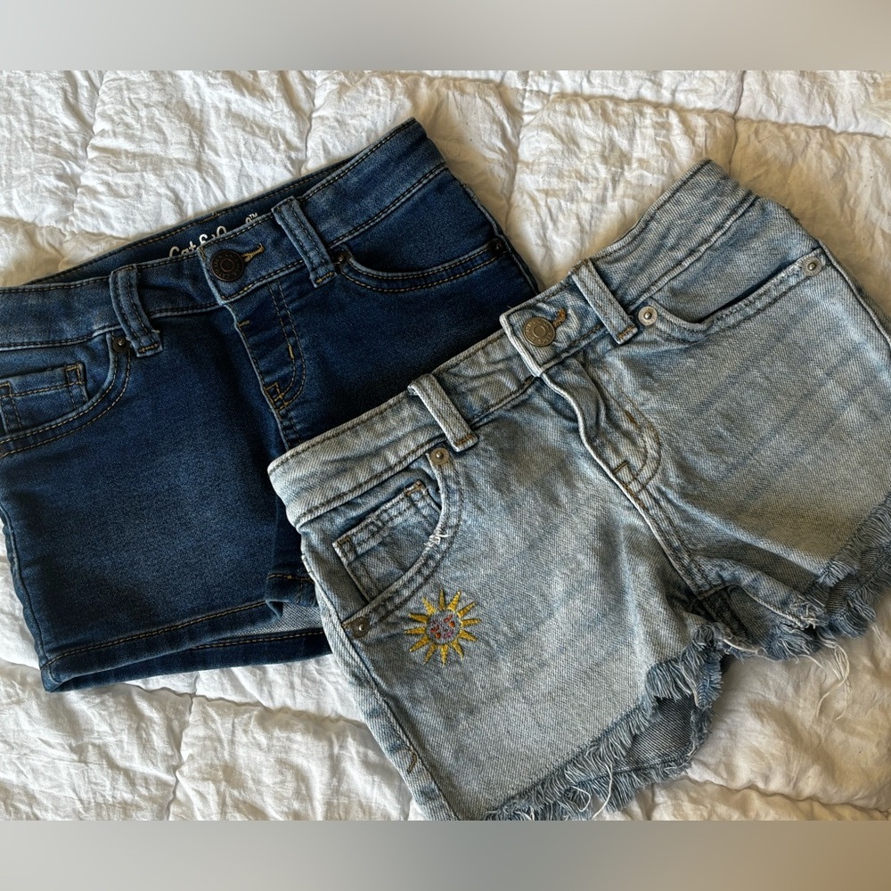 Cat & Jack Girls Denim Shorts size 4/5
